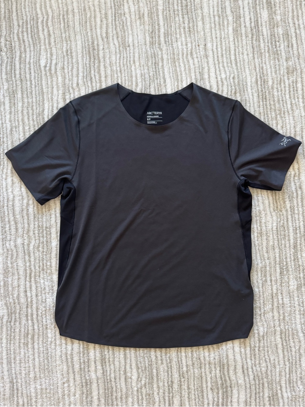 Arc’teryx Norvan Short Sleeve Crew Women’s Small Black NWT Running Shirt